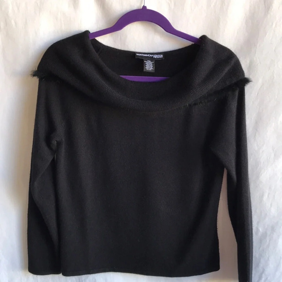 Norton McNaughton Sweaters - Norton McNaughton Petites black acrylic fur-trimmed sweater, size PS